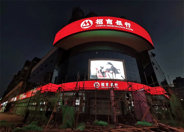 3M燈箱布VS噴繪布有哪些優(yōu)勢(shì)？